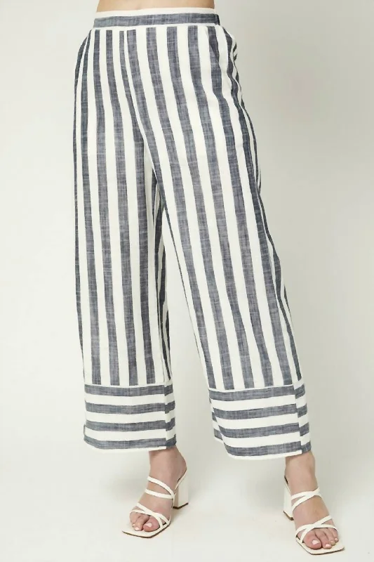 The Good Life Stripe Pant In Navy/white